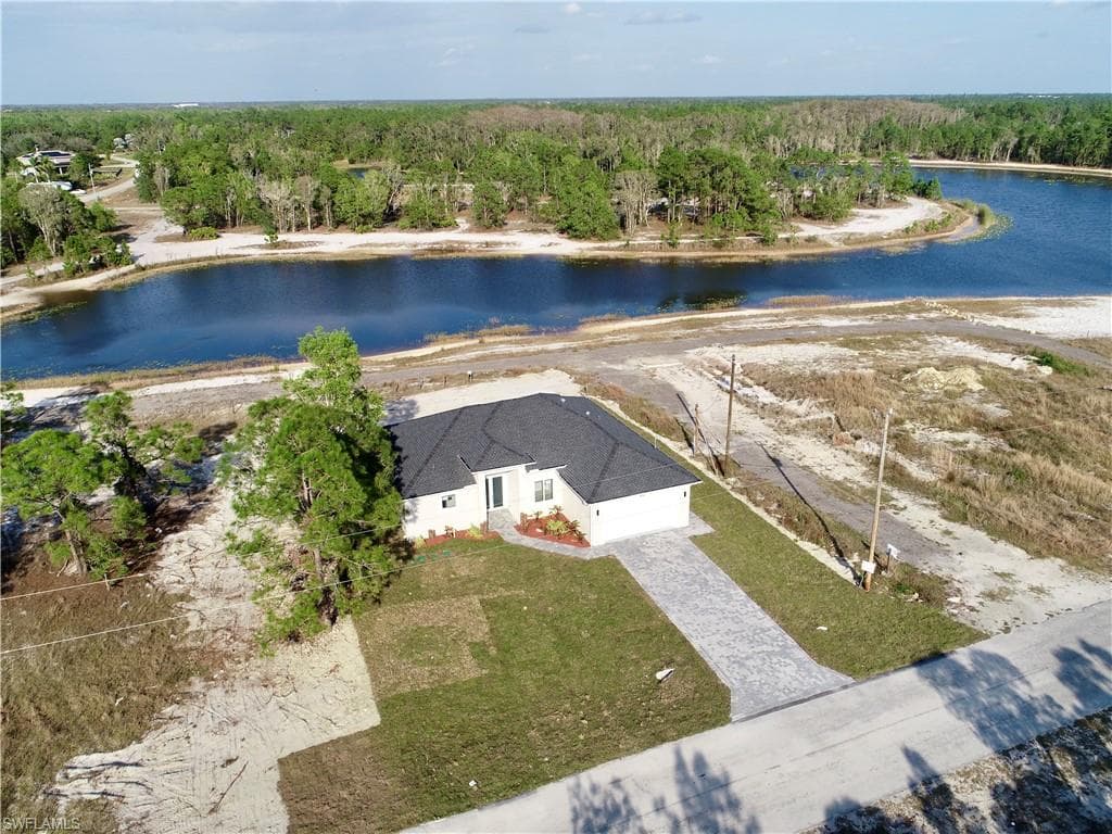 423 Harshaw ST LEHIGH ACRES, FL 33974