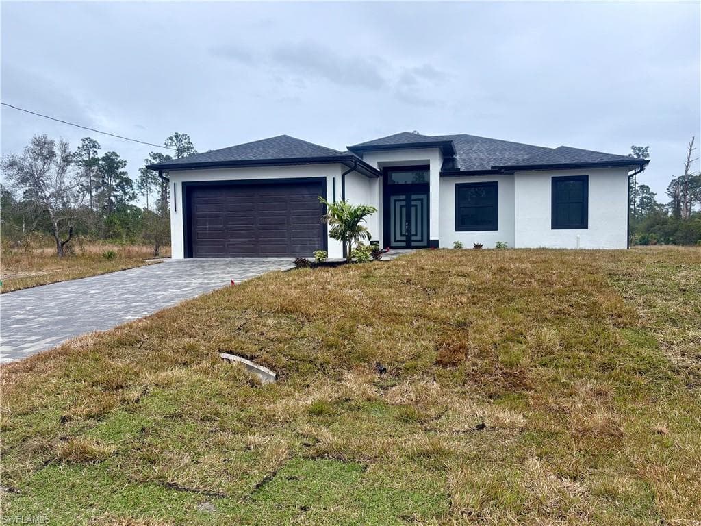 1612 McKinley AVE LEHIGH ACRES, FL 33972