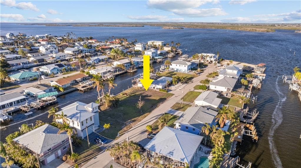2656 Clyde ST MATLACHA, FL 33993