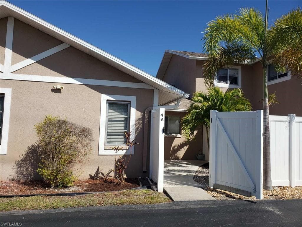1021 SE 8th TER A CAPE CORAL, FL 33990