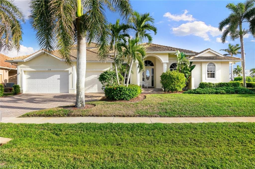 115 Peach CT MARCO ISLAND, FL 34145