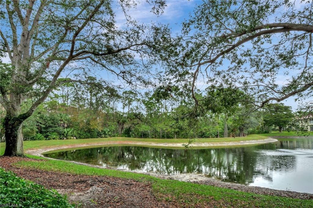 965 Tarpon Cove DR 103 NAPLES, FL 34110
