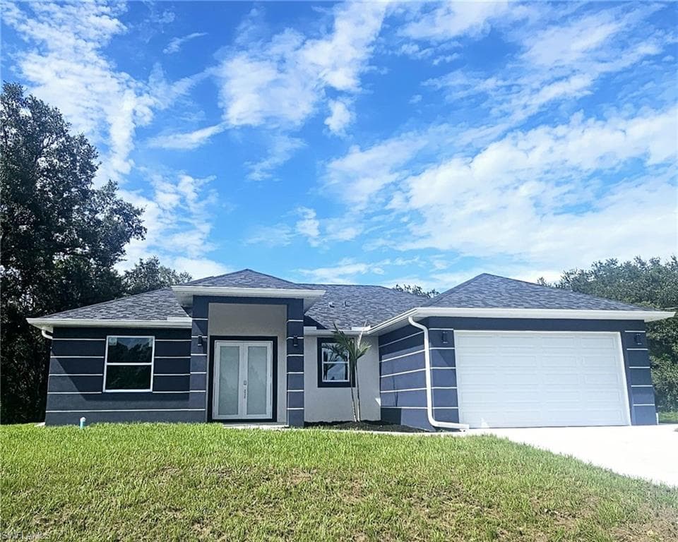 3003 E 16th ST LEHIGH ACRES, FL 33972