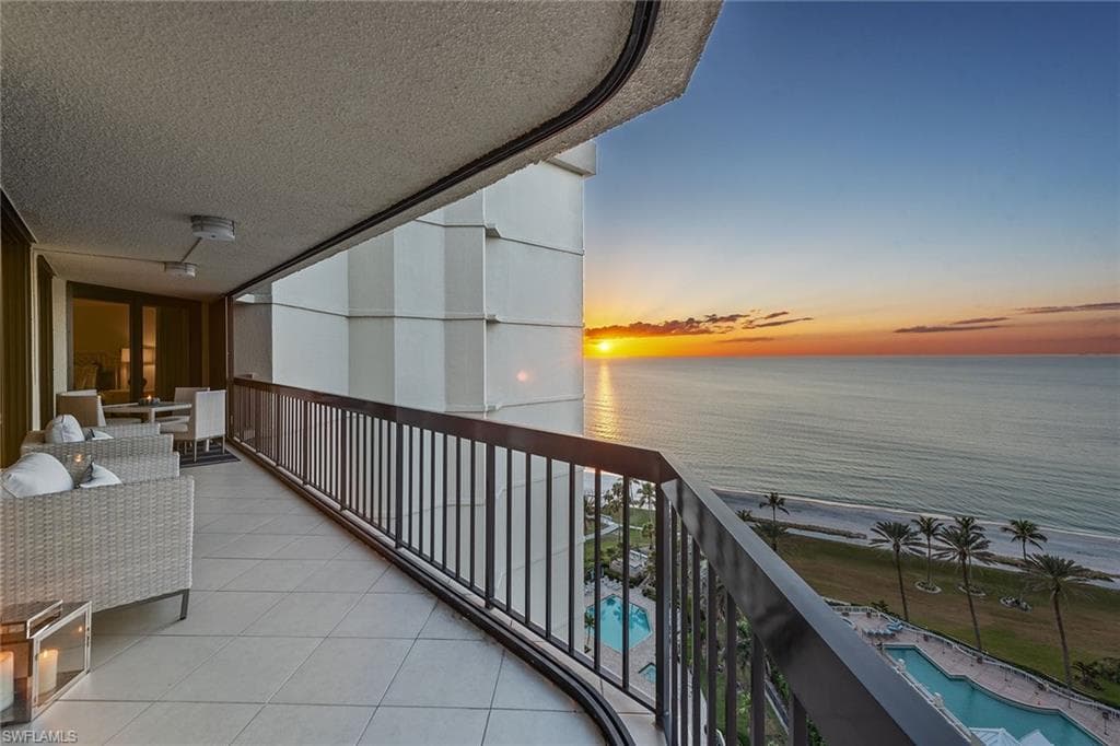 4551 Gulf Shore BLVD N 1701 NAPLES, FL 34103