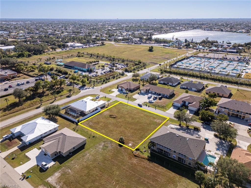 255 SW 3rd TER CAPE CORAL, FL 33991