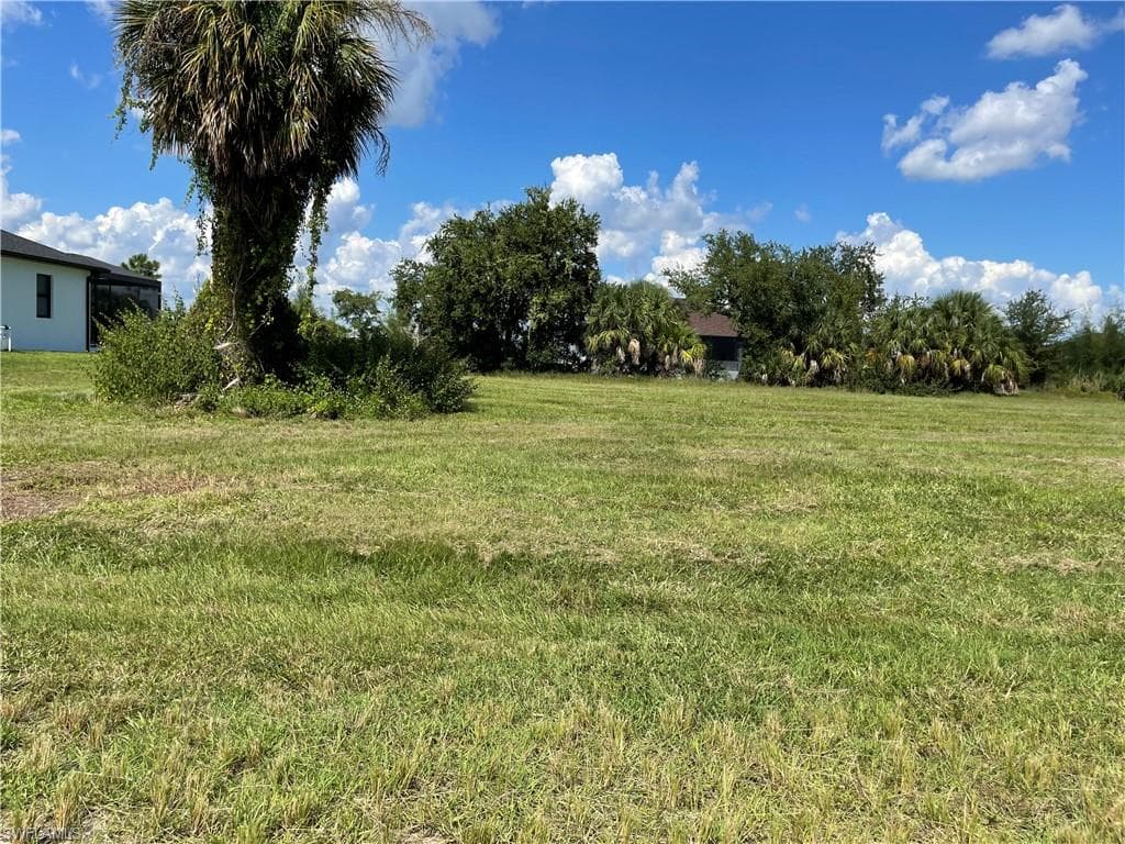 2005 NE 34th TER CAPE CORAL, FL 33909