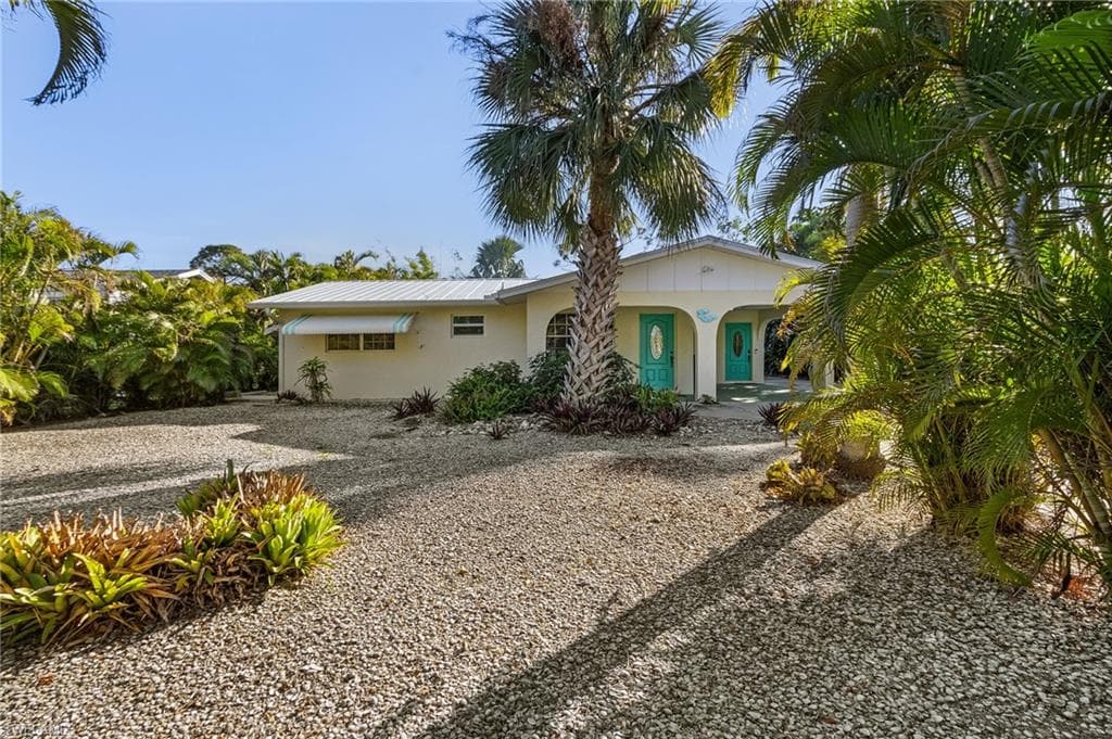 3757 Tropical Point DR ST. JAMES CITY, FL 33956