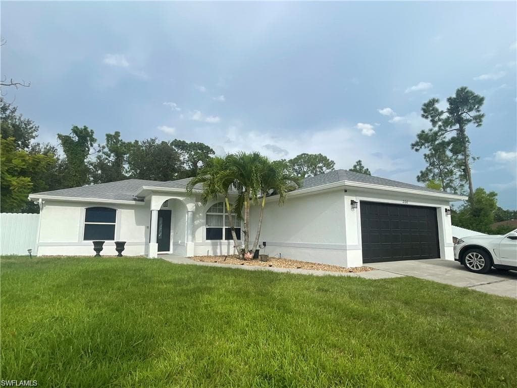 200 Homer AVE N LEHIGH ACRES, FL 33971