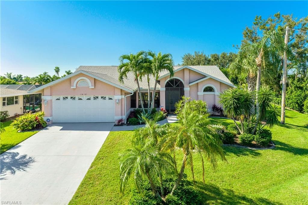 1416 Wellington CT CAPE CORAL, FL 33904