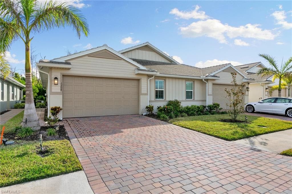 1208 Enbrook LOOP NAPLES, FL 34114