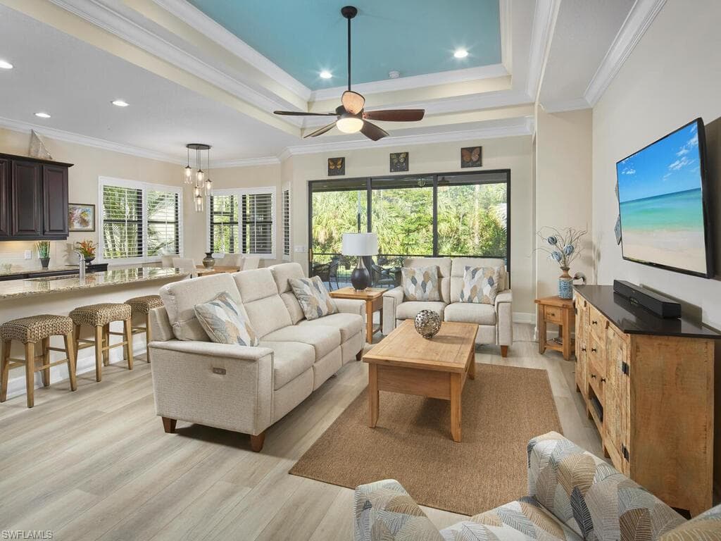 9337 Isla Bella CIR BONITA SPRINGS, FL 34135