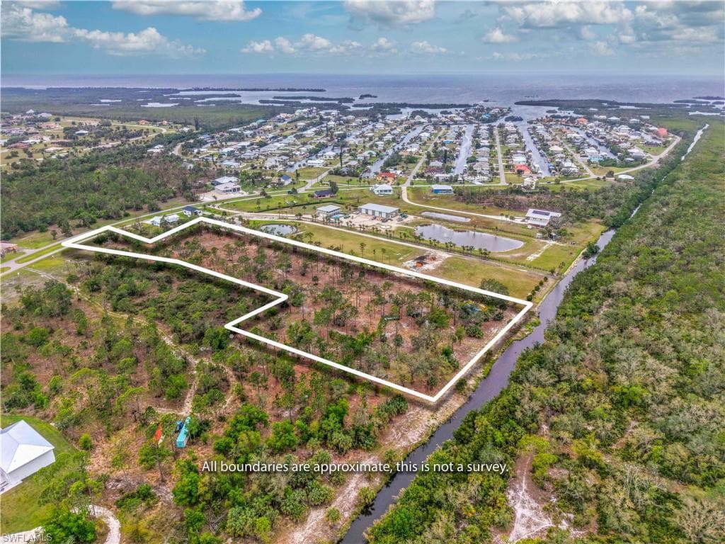 24540 Yacht Club BLVD PUNTA GORDA, FL 33955
