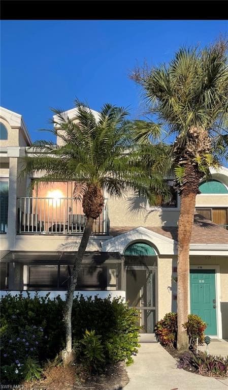 66 Emerald Woods DR H9 NAPLES, FL 34108
