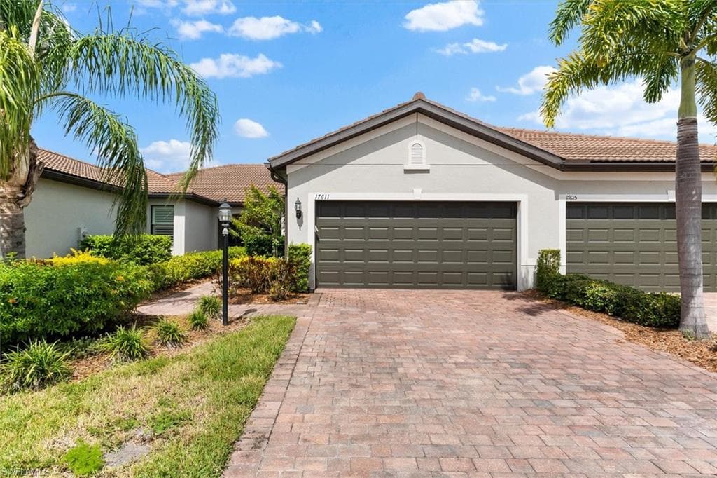 17611 Camden DR BRADENTON, FL 34202