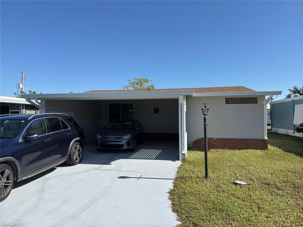 3158 Bunny Run DR NORTH FORT MYERS, FL 33917