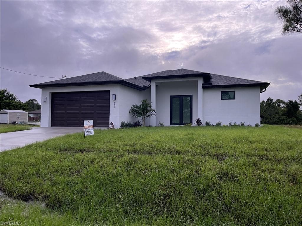 820 Anaconda AVE S LEHIGH ACRES, FL 33974