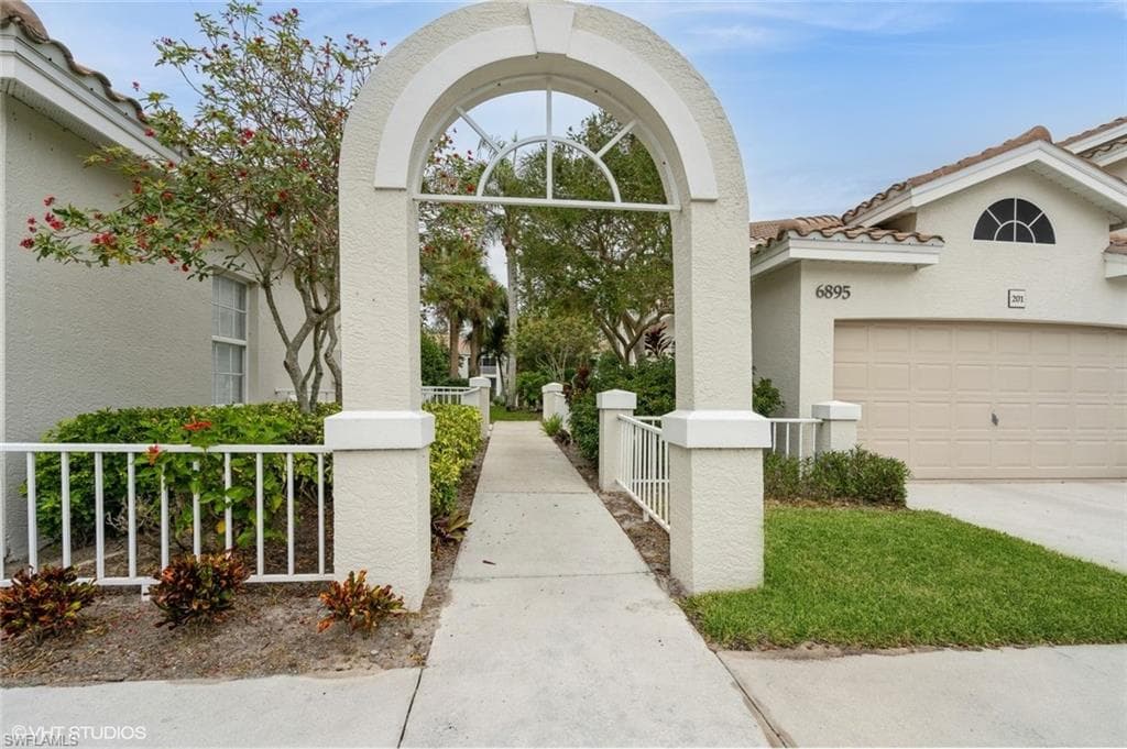 6895 Rain Lily RD 101 NAPLES, FL 34109