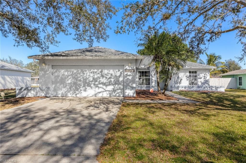 15623 Sunny Crest LN FORT MYERS, FL 33905