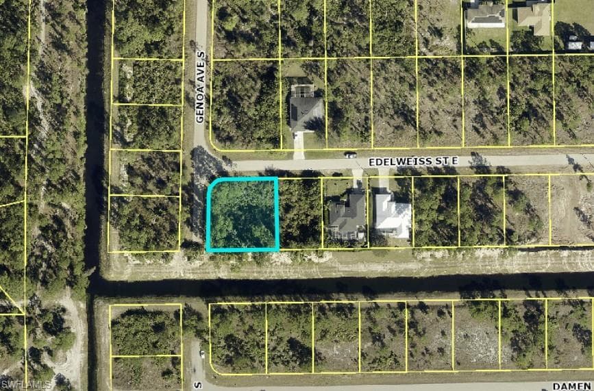 1106 Edelweiss ST E LEHIGH ACRES, FL 33974