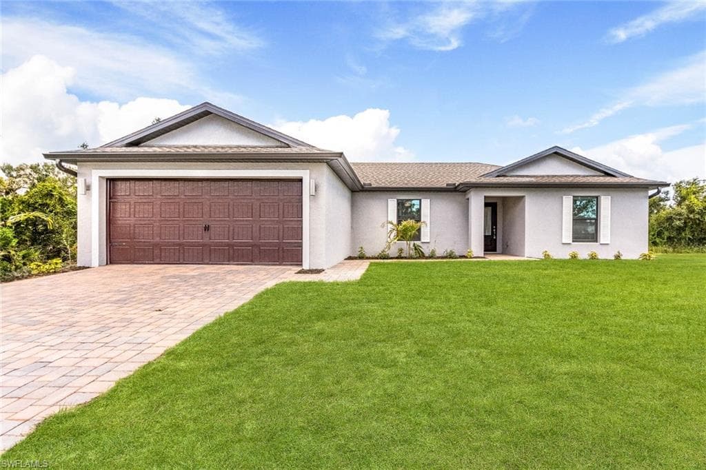832 Gen D Macarthur AVE LABELLE, FL 33935