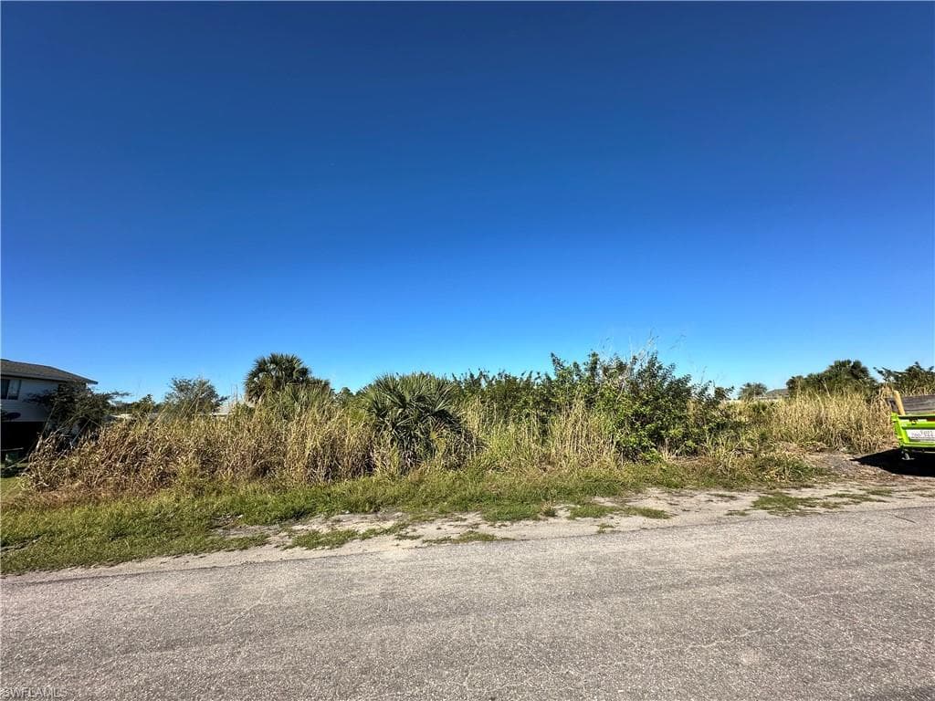 4008 20th ST SW LEHIGH ACRES, FL 33976