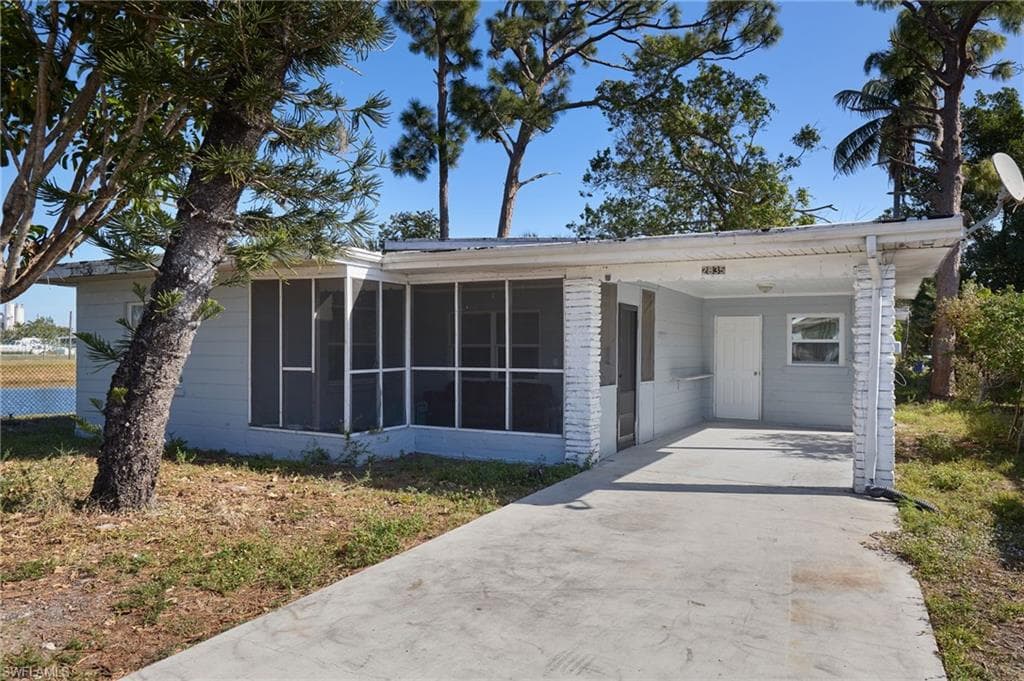 2835 Evans AVE FORT MYERS, FL 33901