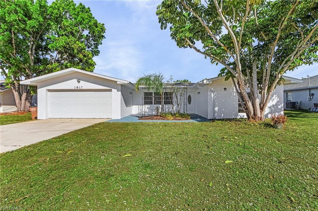 1817 Coral Point DR CAPE CORAL, FL 33990
