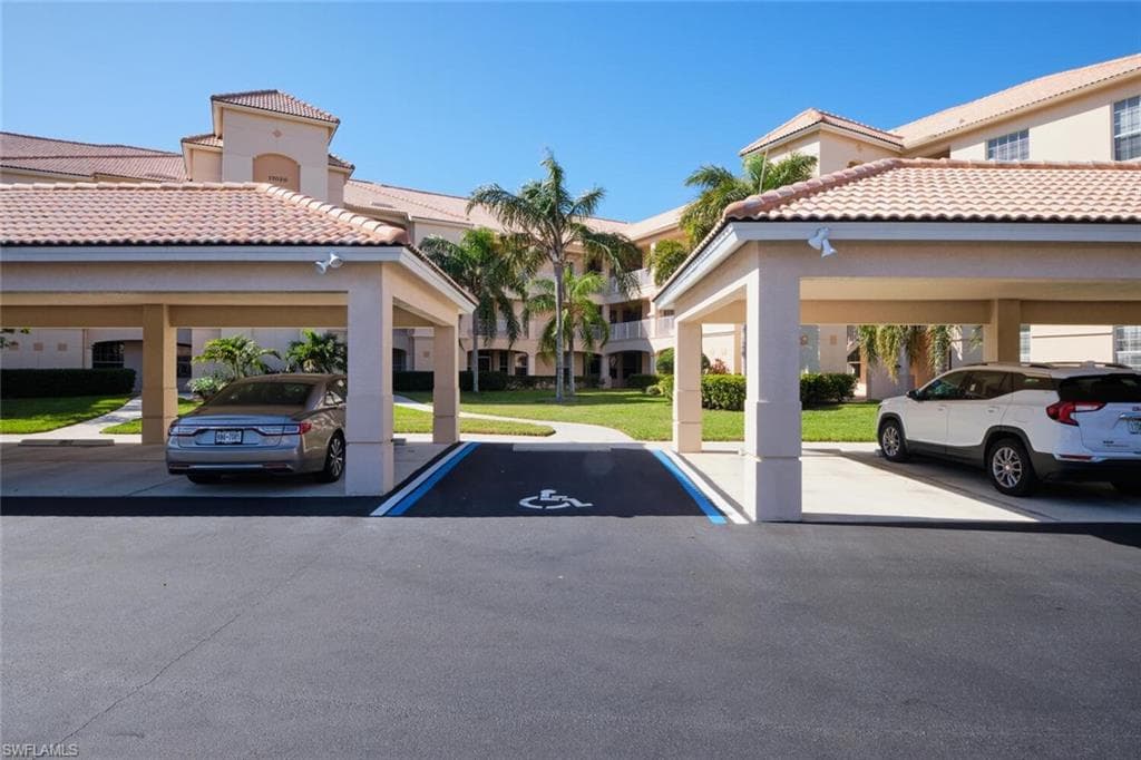 17020 Willowcrest WAY 107 FORT MYERS, FL 33908