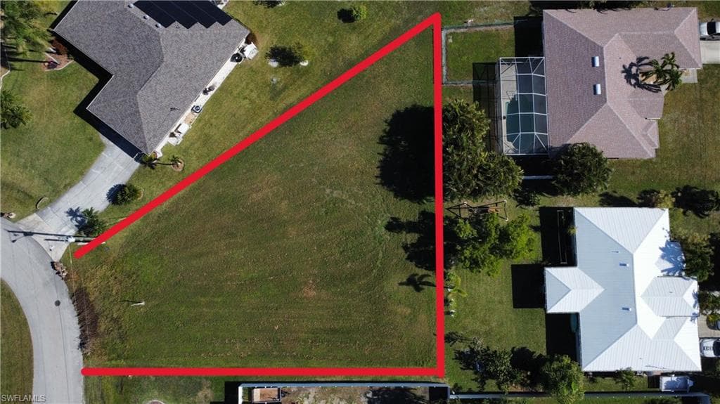 1202 SW 13th TER CAPE CORAL, FL 33991