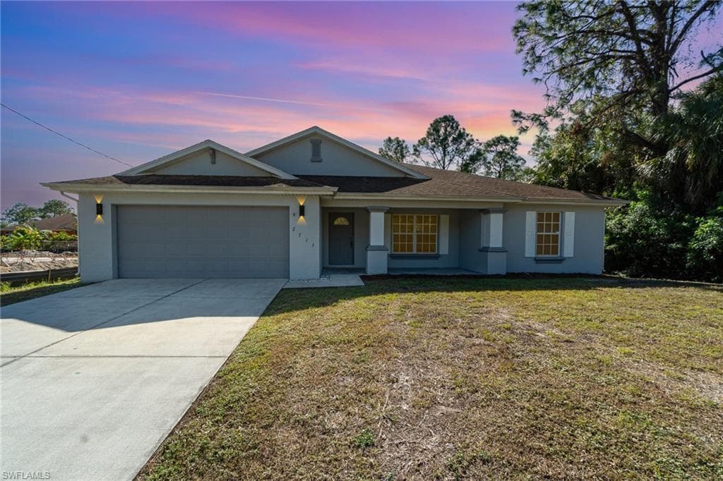 2715 26th ST W LEHIGH ACRES, FL 33971