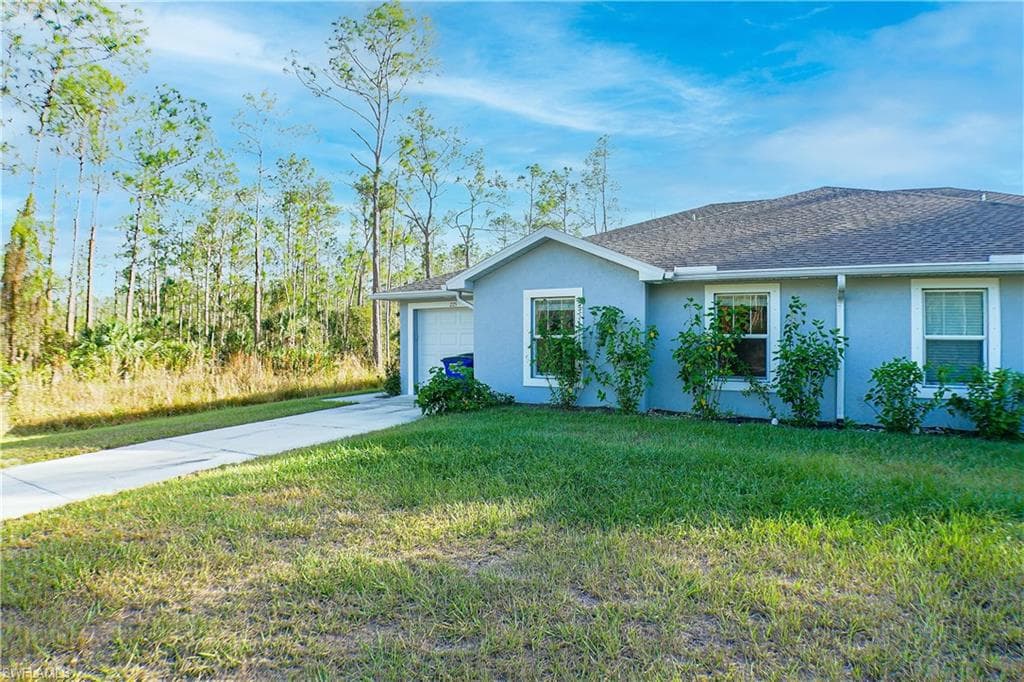227 rogers ST LEHIGH ACRES, FL 33972