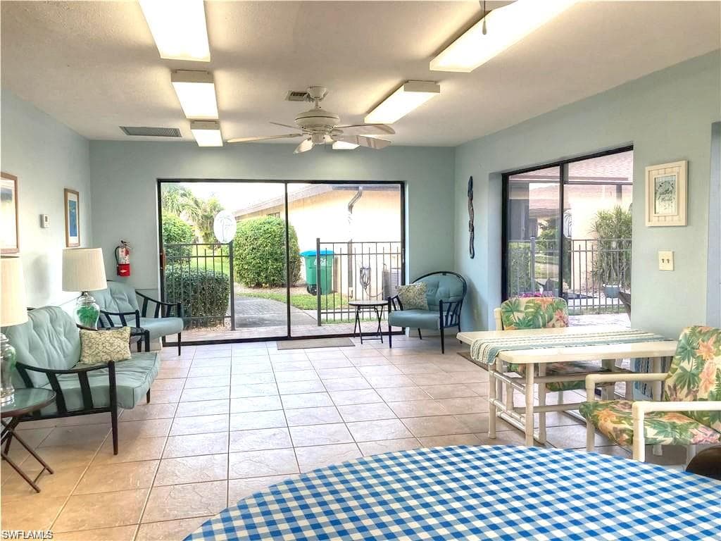 3923 SE 11th AVE 304 CAPE CORAL, FL 33904