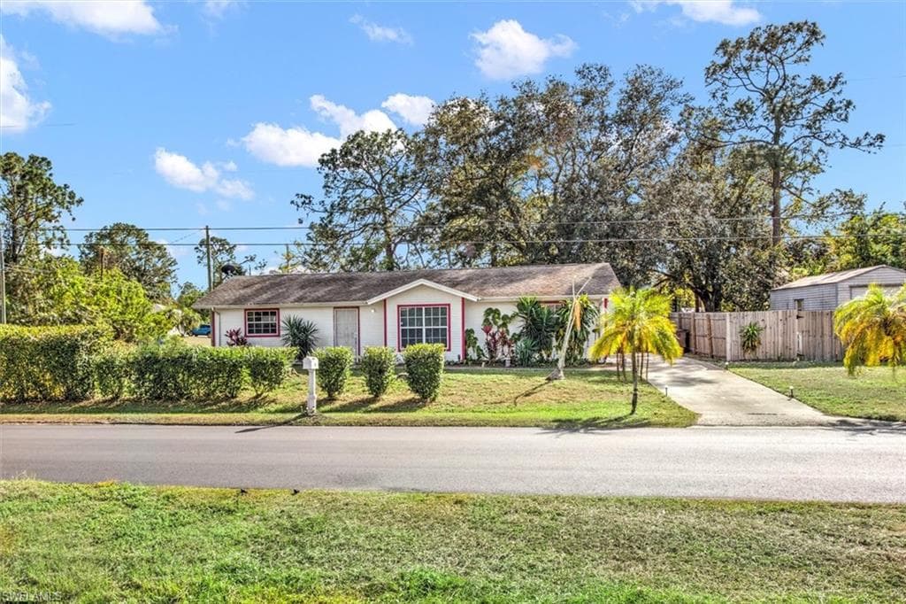 4309 3rd ST W LEHIGH ACRES, FL 33971