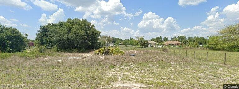 2808 46th ST SW LEHIGH ACRES, FL 33976