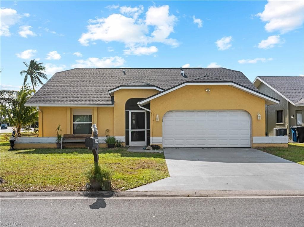 6704 Wakefield DR FORT MYERS, FL 33966