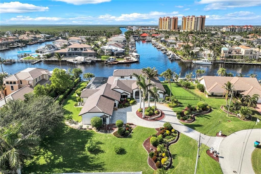 1450 SW 58th TER CAPE CORAL, FL 33914