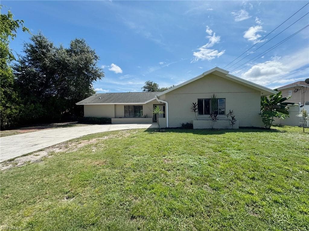 1712 Hancock Bridge PKWY CAPE CORAL, FL 33990