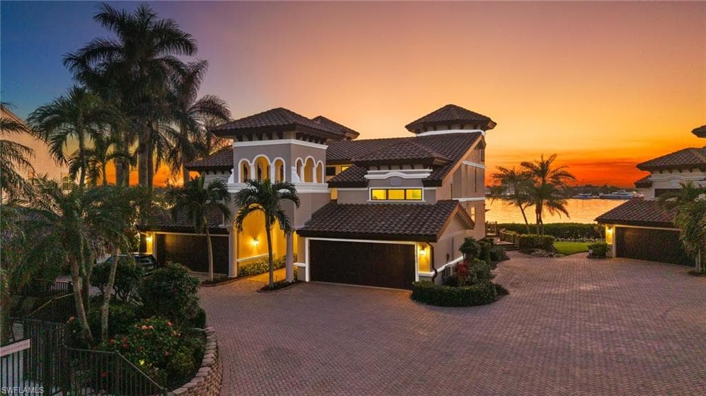 1301 Chesapeake AVE 1301B NAPLES, FL 34102