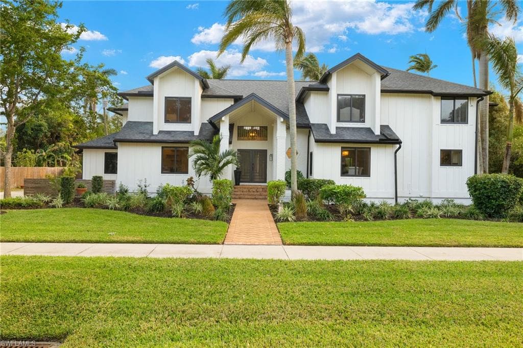 1320 Alcazar AVE FORT MYERS, FL 33901