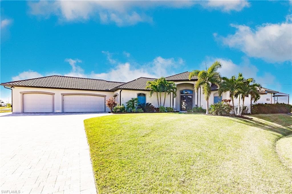 4638 NW 32nd ST CAPE CORAL, FL 33993