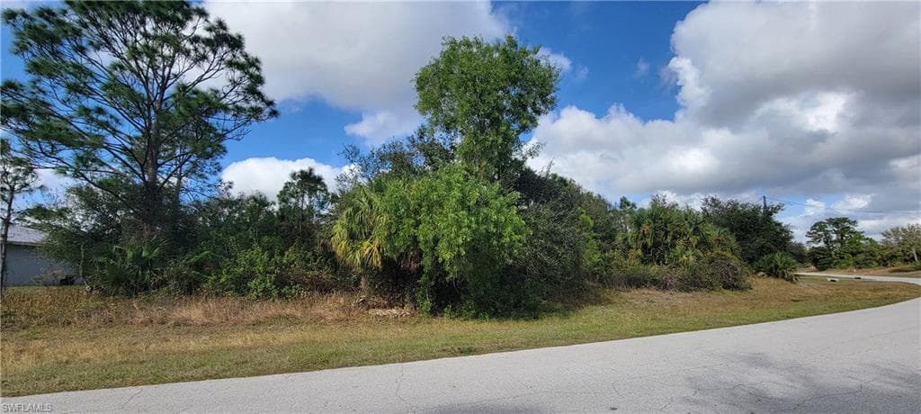 5012 E Hummingbird DR LABELLE, FL 33935