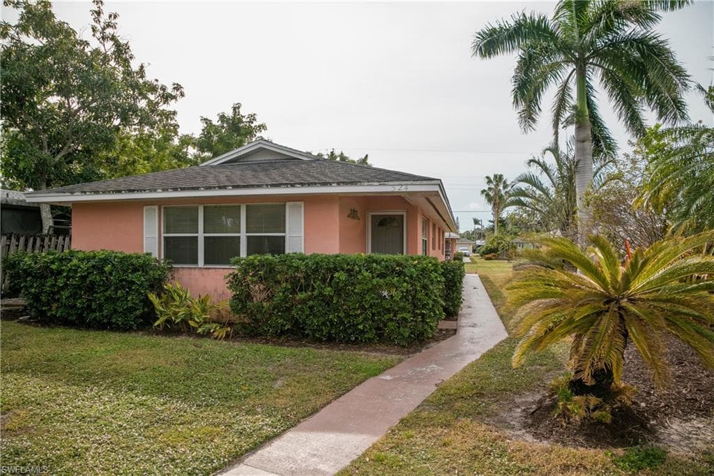 524 97th AVE N A NAPLES, FL 34108