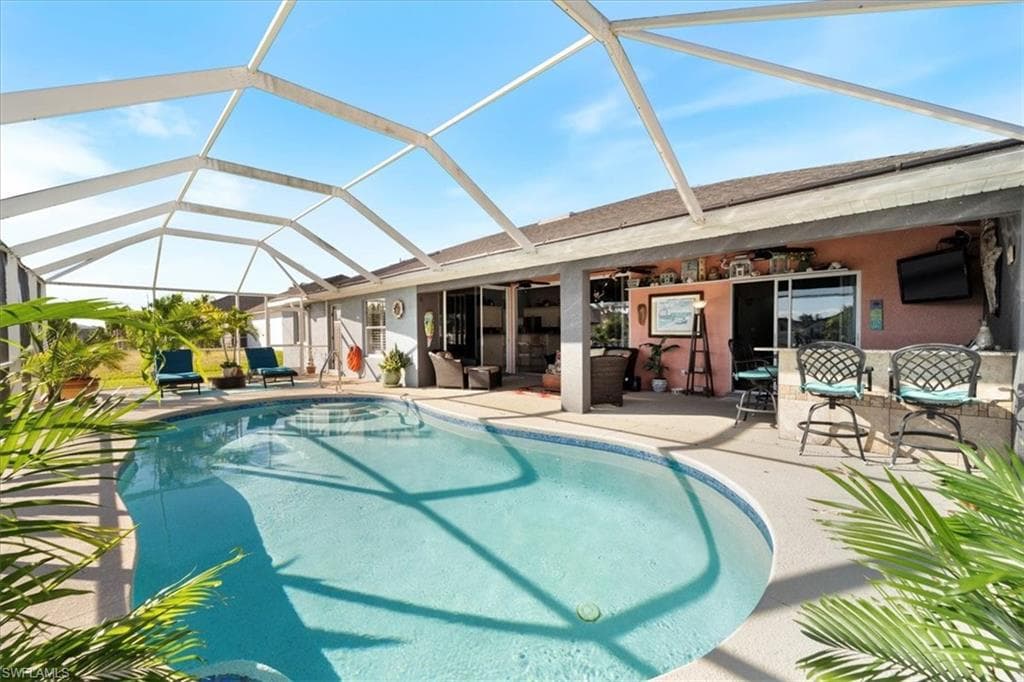 2713 SW 4th PL CAPE CORAL, FL 33914