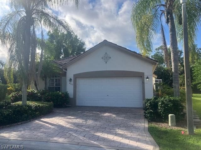 400 Pindo Palm DR NAPLES, FL 34104