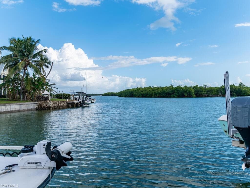 390 Angler DR 2201 GOODLAND, FL 34140