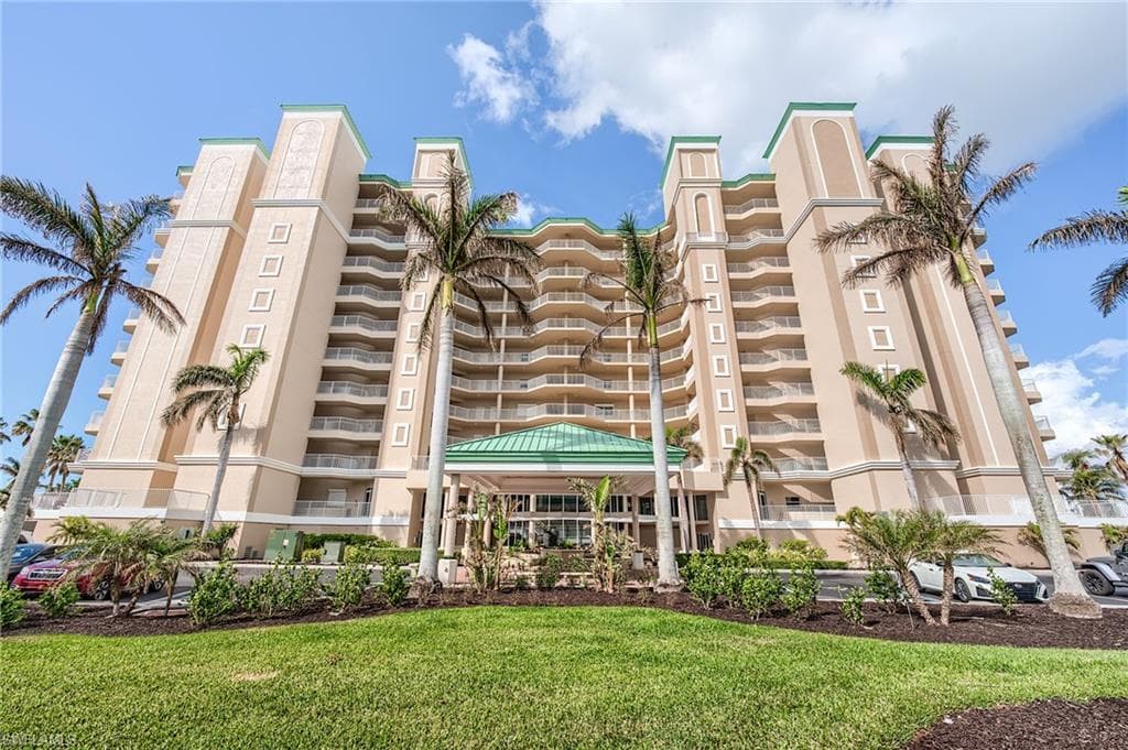 4141 Bay Beach LN 4P2 FORT MYERS BEACH, FL 33931