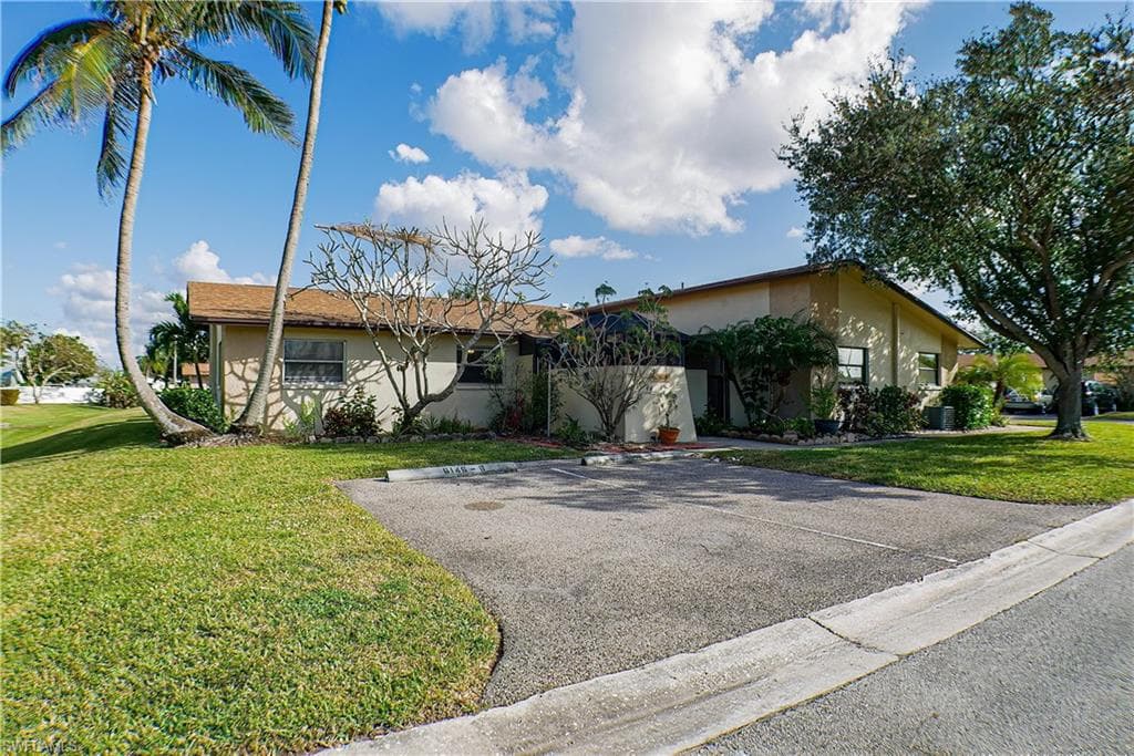 6146 principia DR 2 FORT MYERS, FL 33919