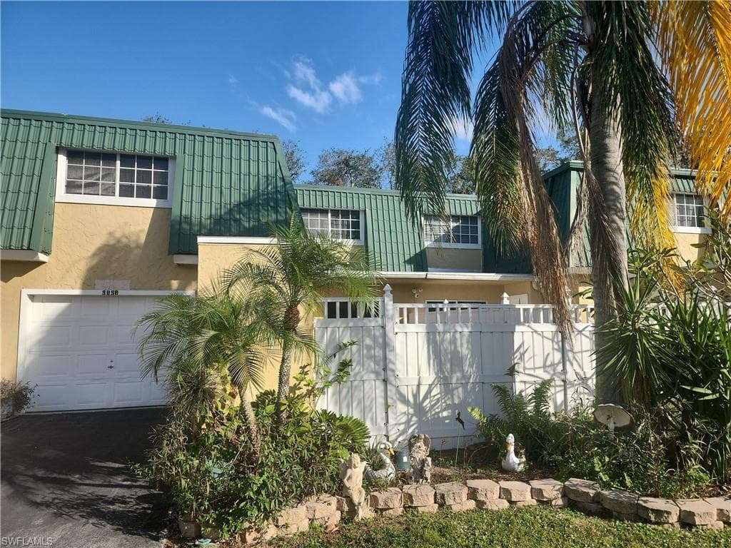 5858 Harbour Club RD FORT MYERS, FL 33919