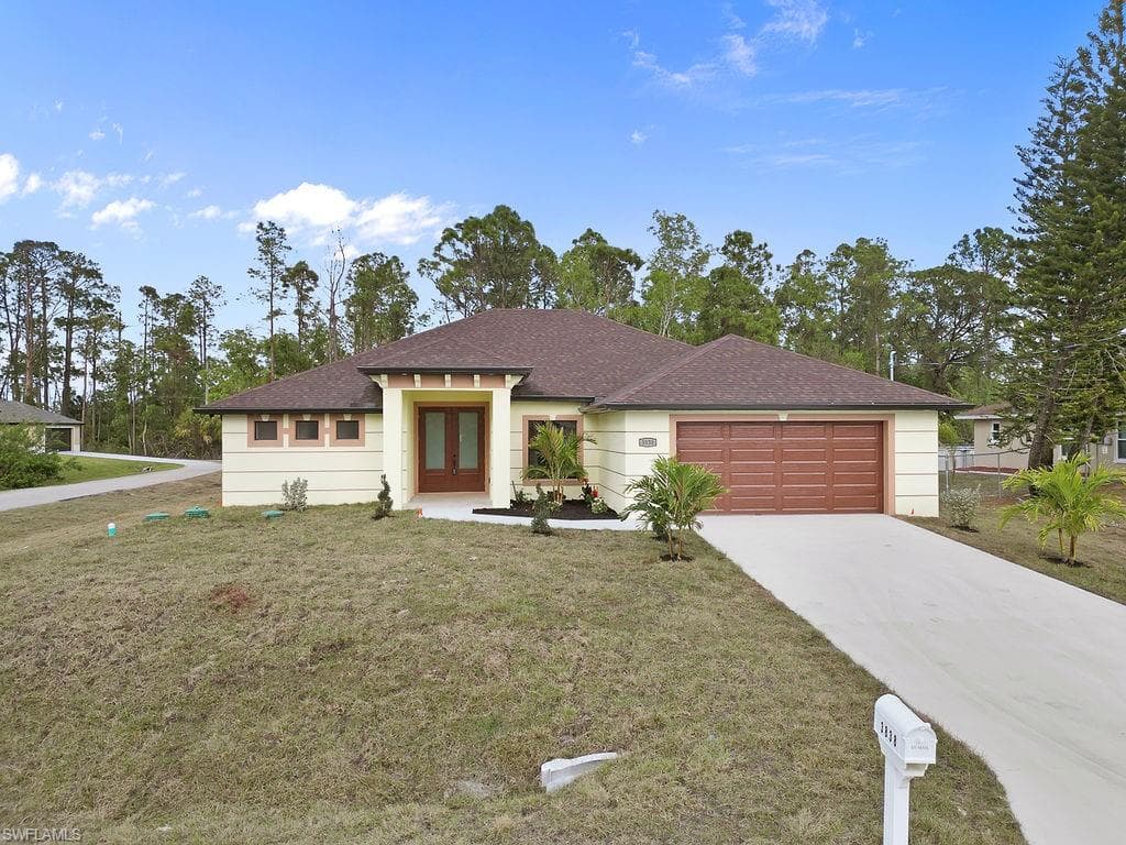 3838 17th ST W LEHIGH ACRES, FL 33971