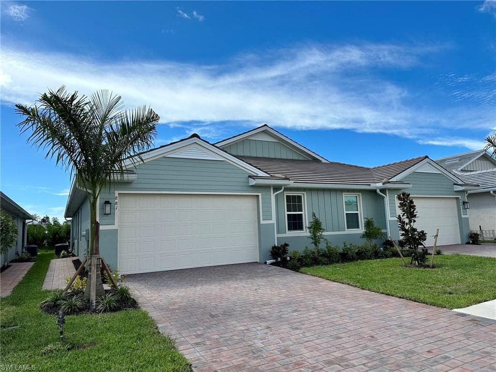 881 Enbrook LOOP NAPLES, FL 34114